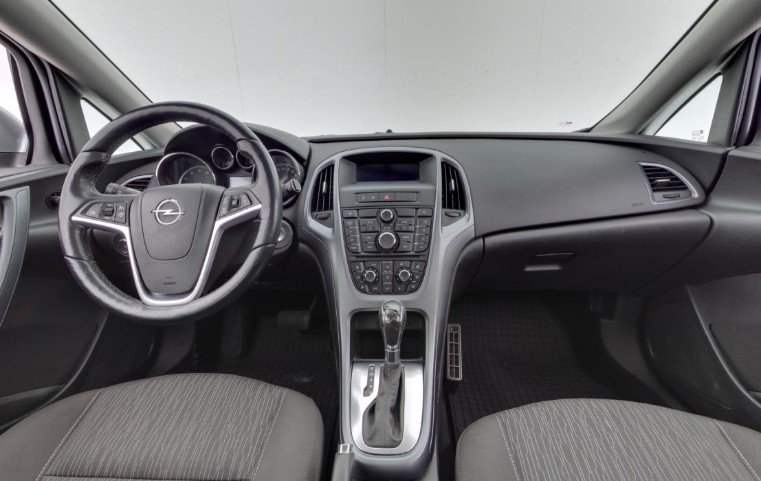 OPEL Astra 2013