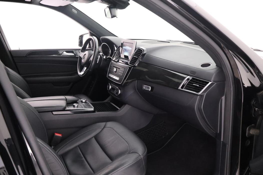 MERCEDES-BENZ GLS 2016