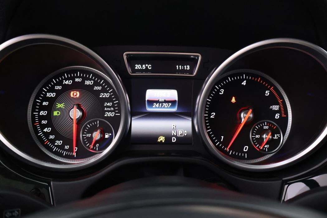 MERCEDES-BENZ GLS 2016