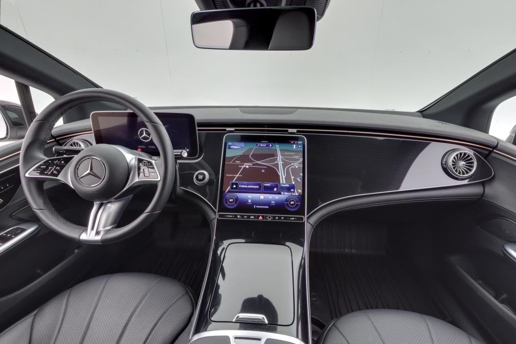 MERCEDES-BENZ EQE 2023