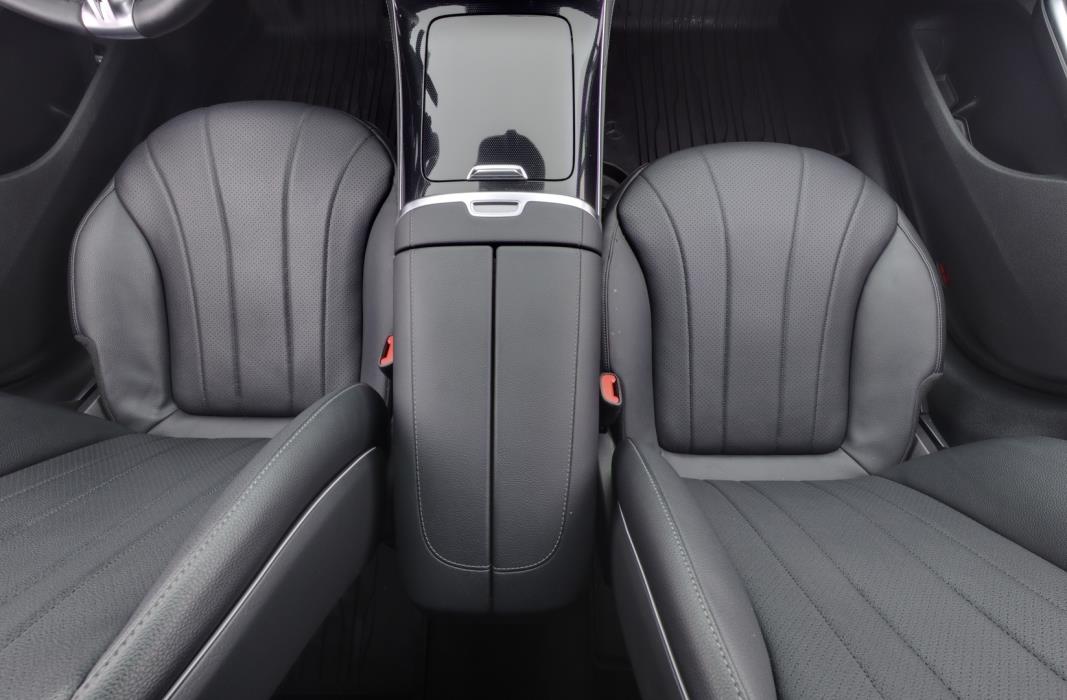 MERCEDES-BENZ EQE 2023