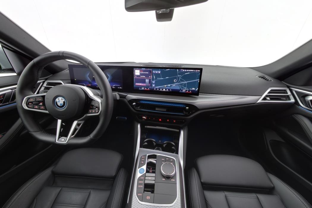 BMW i4 2025