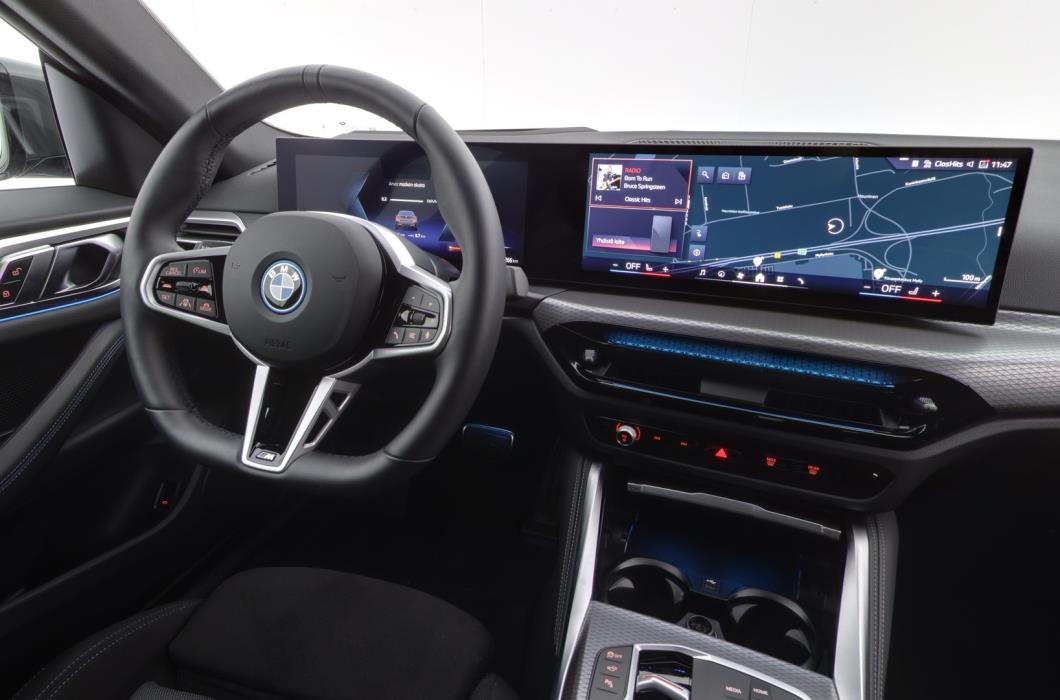 BMW i4 2025