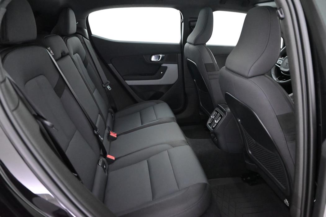 POLESTAR 2 2024
