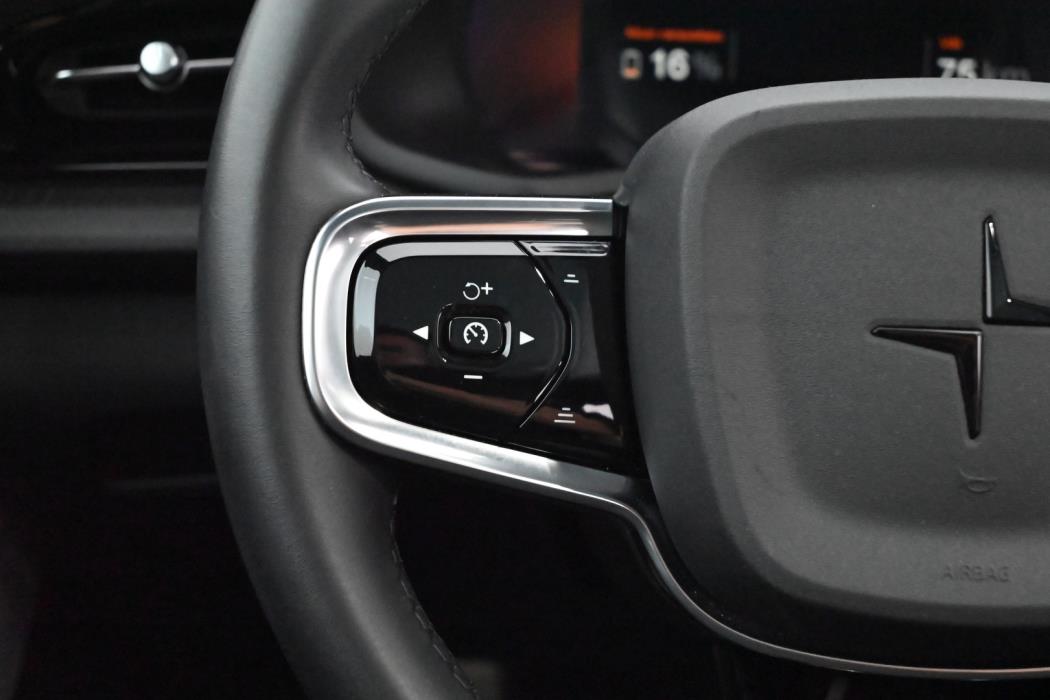 POLESTAR 2 2024