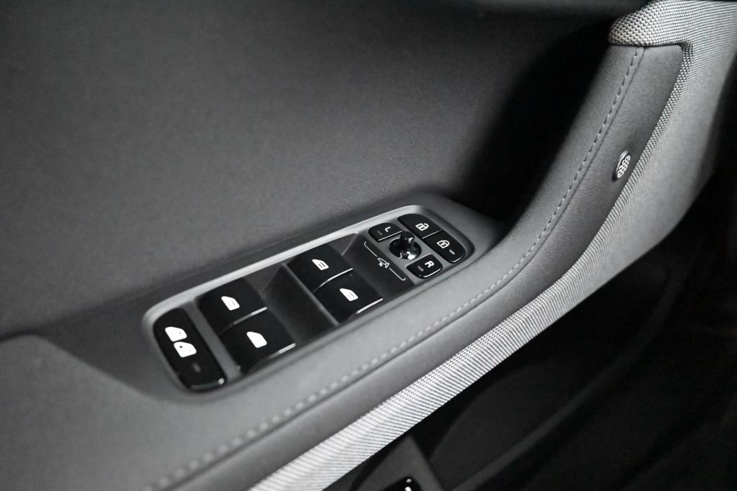 POLESTAR 2 2024