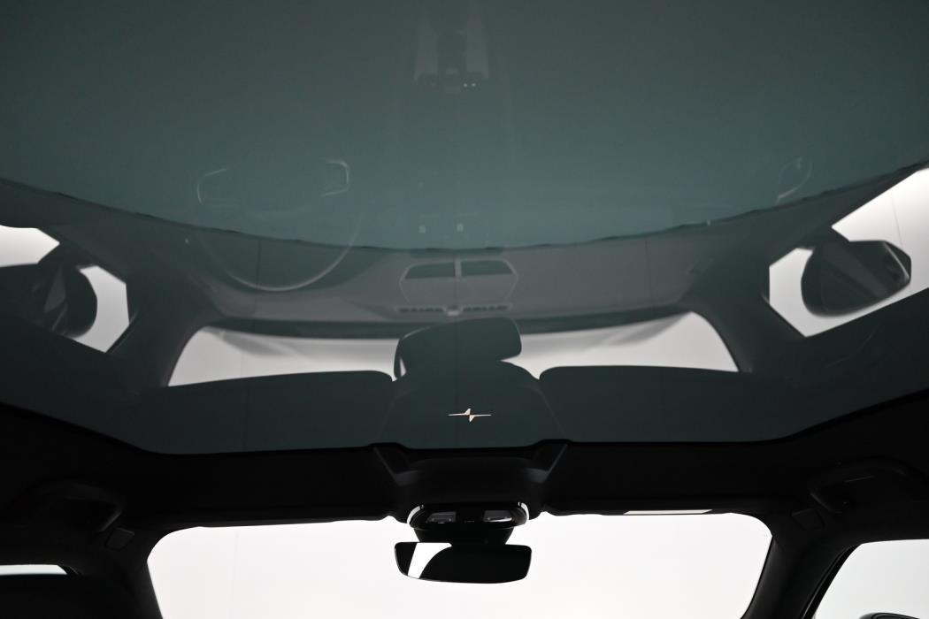 POLESTAR 2 2024
