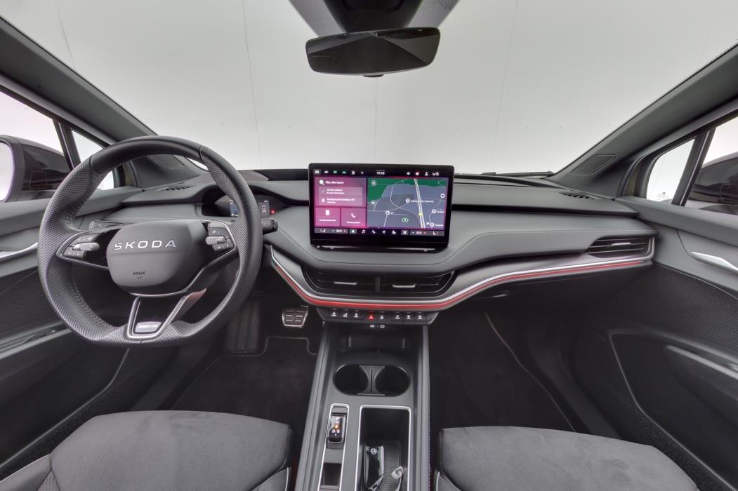 SKODA Enyaq 2025