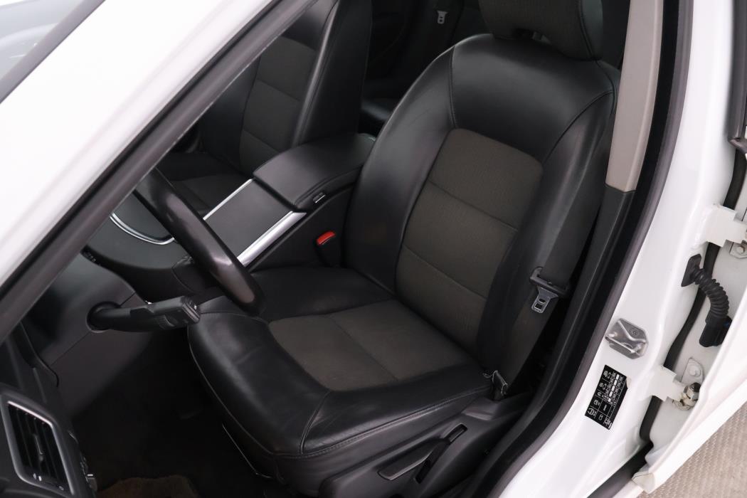 VOLVO V70 2015