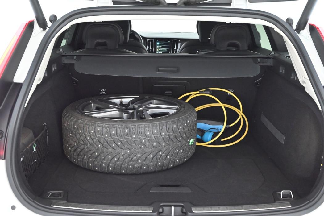 VOLVO V60 2019