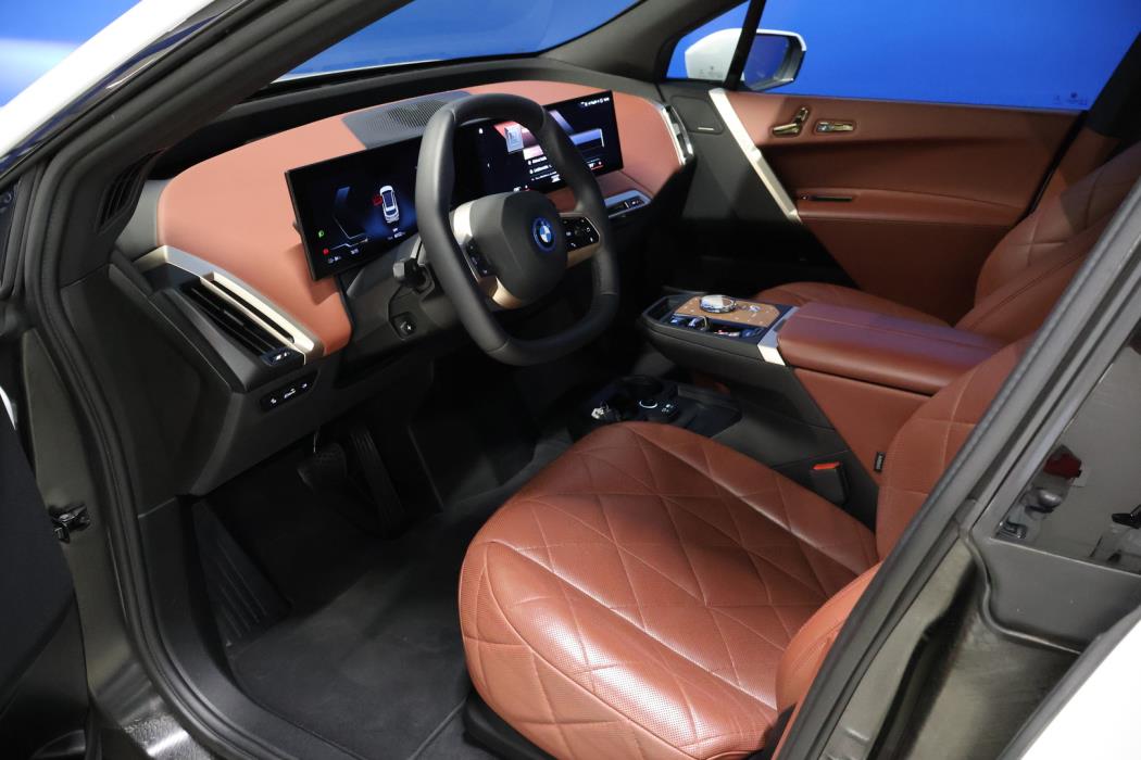 BMW iX 2021