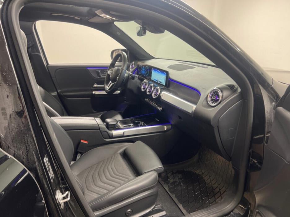 MERCEDES-BENZ EQB 2023