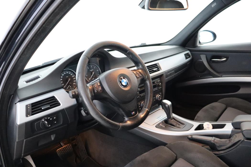 BMW 325 2008