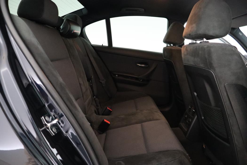 BMW 325 2008