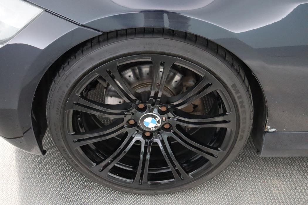 BMW 325 2008