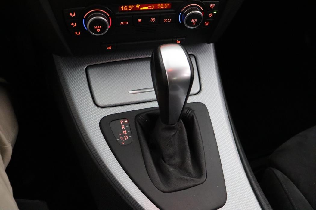 BMW 325 2008