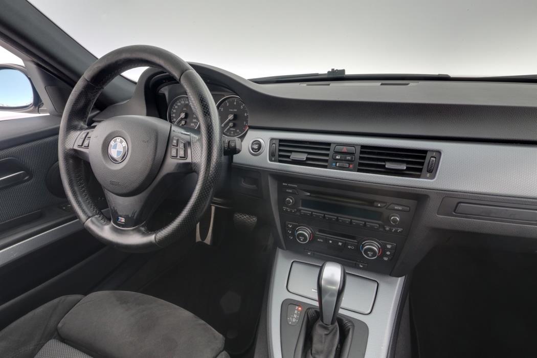 BMW 325 2008