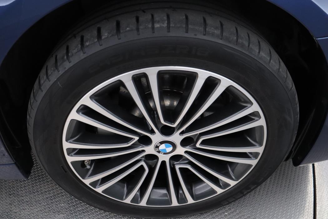 BMW 530 2019