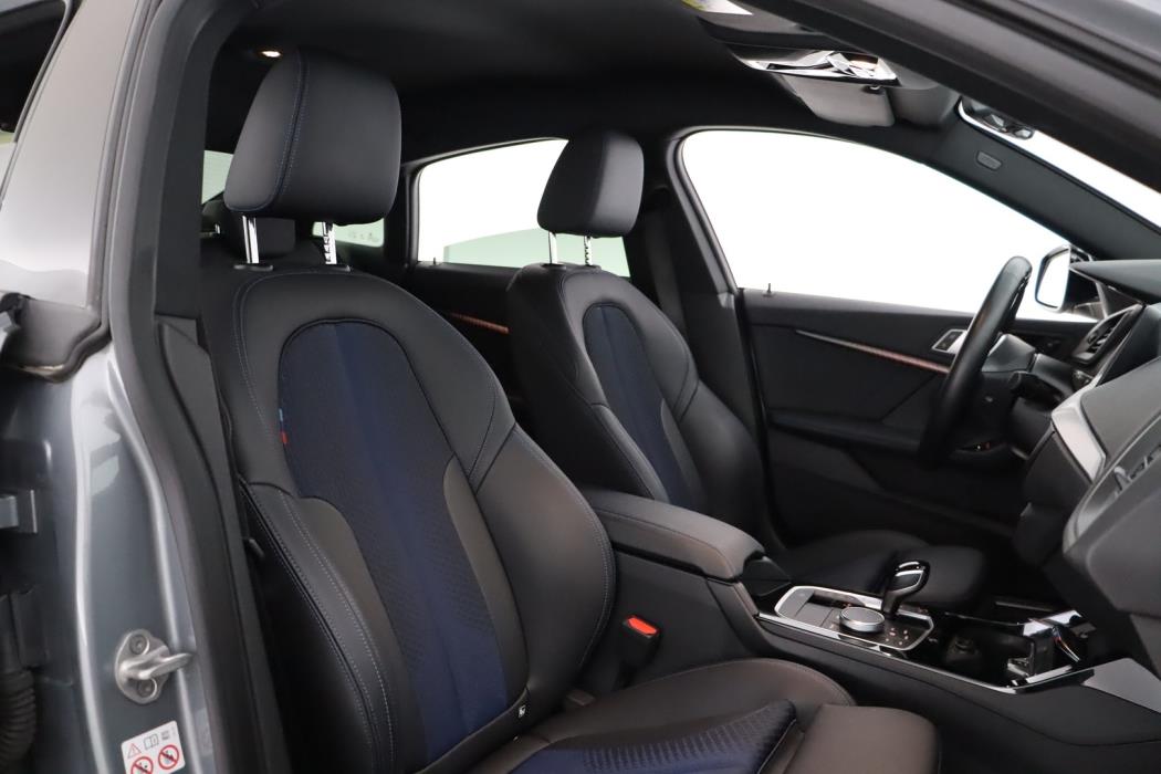 BMW 218 2024