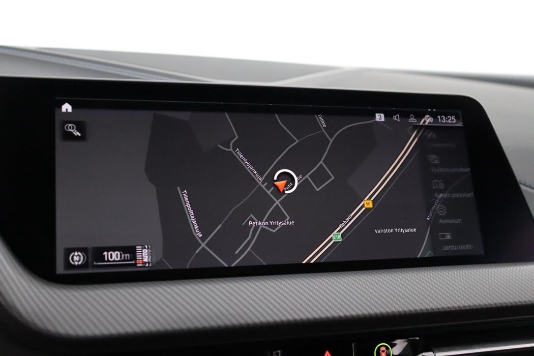 BMW 218 2024