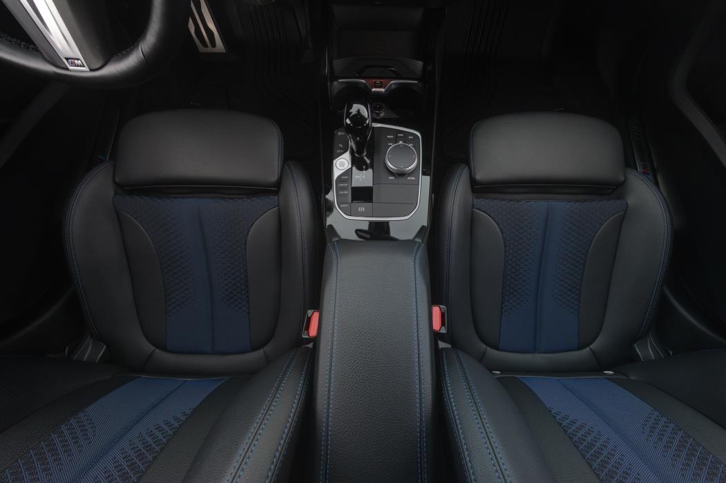BMW 218 2024
