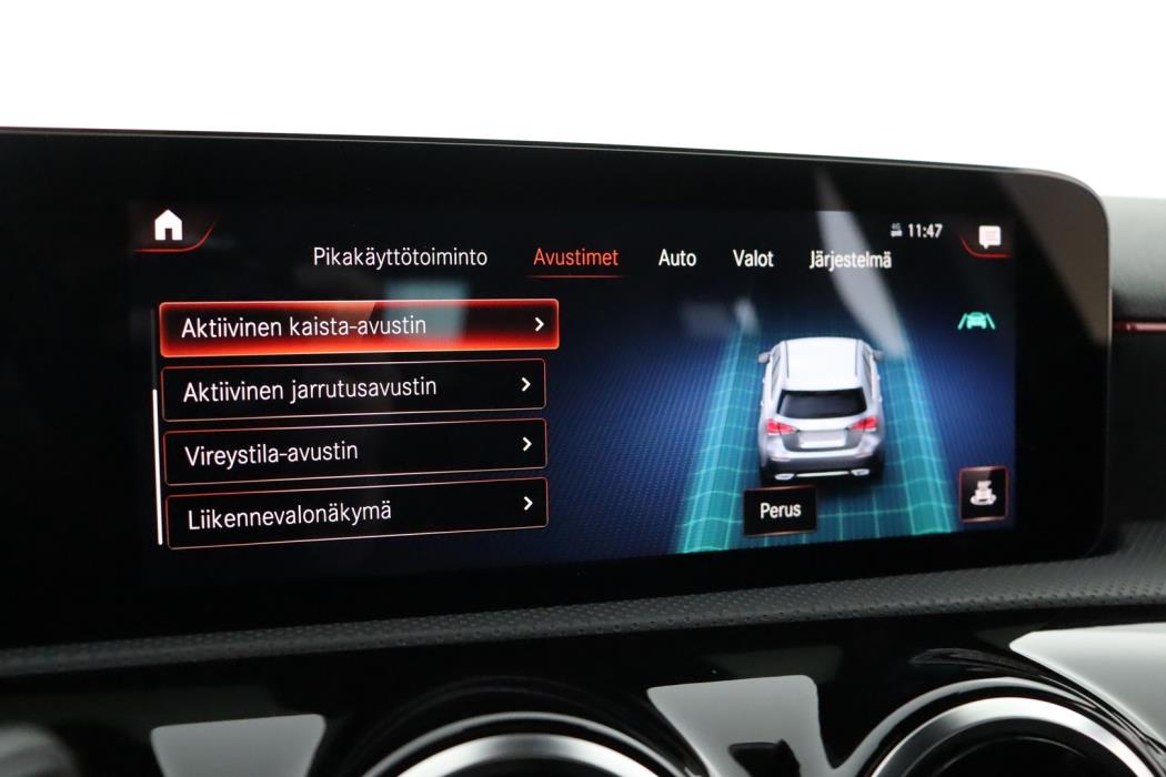 MERCEDES-BENZ A 2021