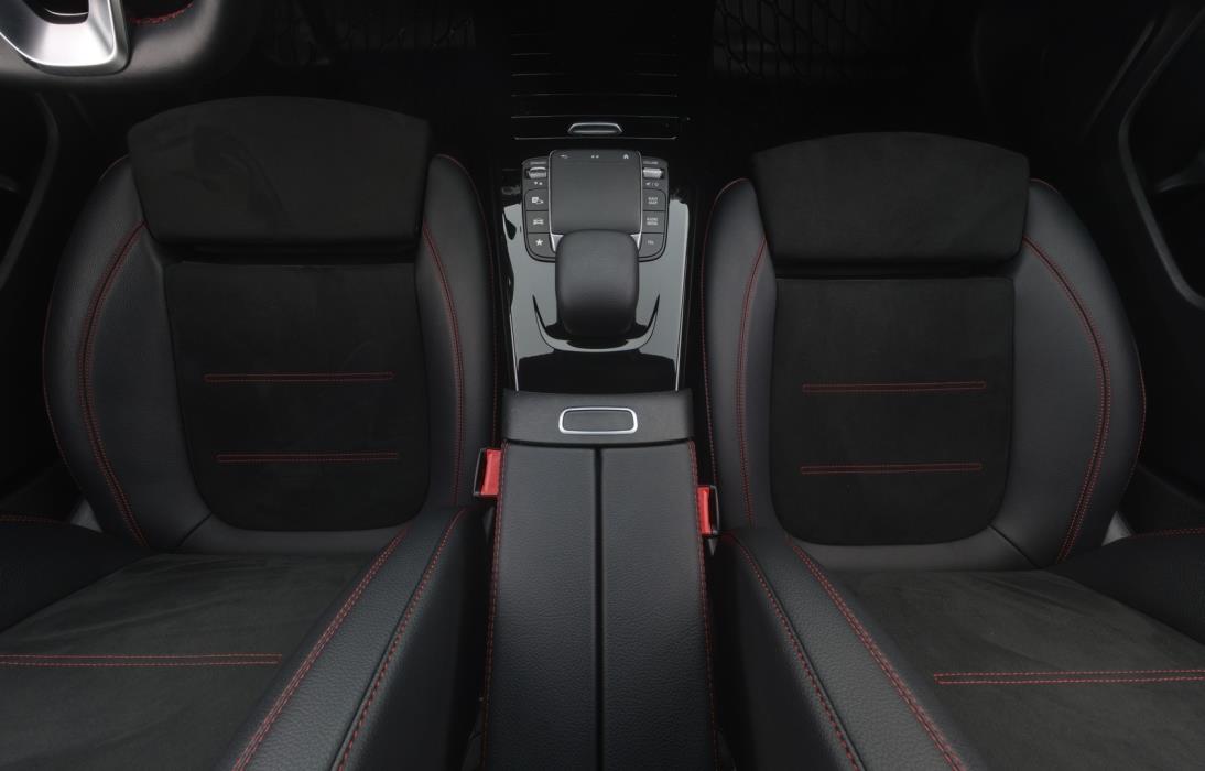 MERCEDES-BENZ A 2021