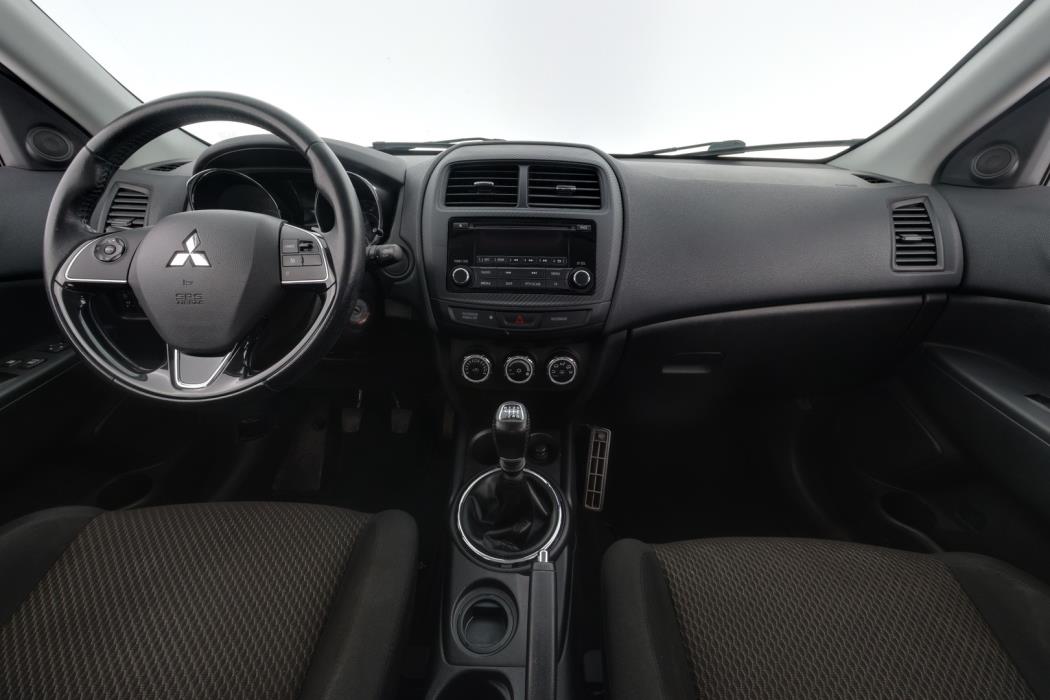 MITSUBISHI ASX 2016