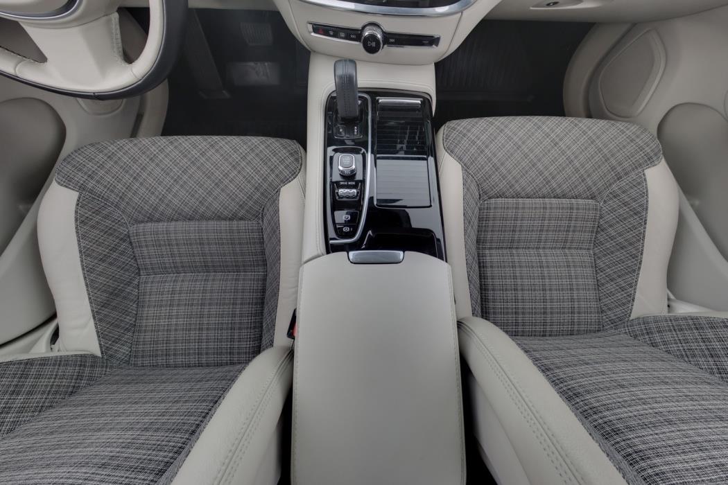 VOLVO V60 2020