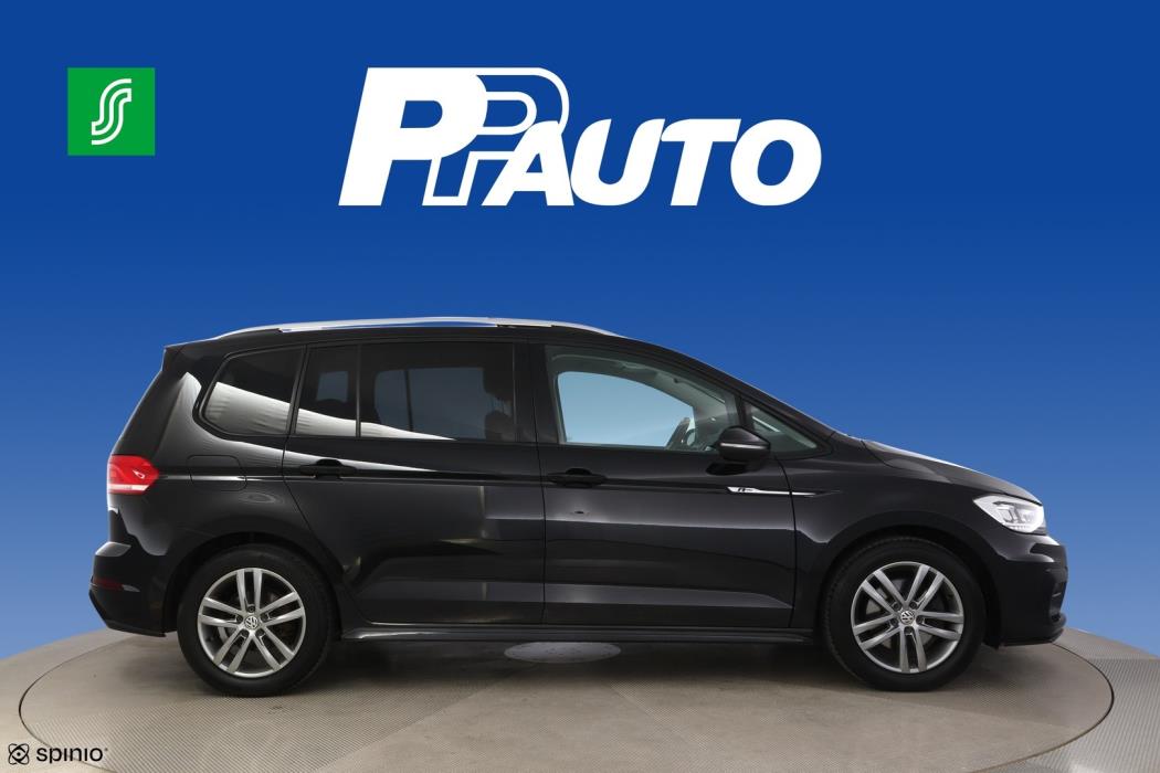 VOLKSWAGEN Touran 2017