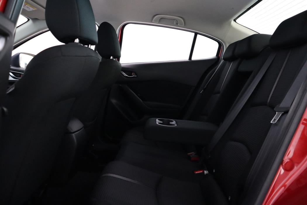 MAZDA Mazda3 2018