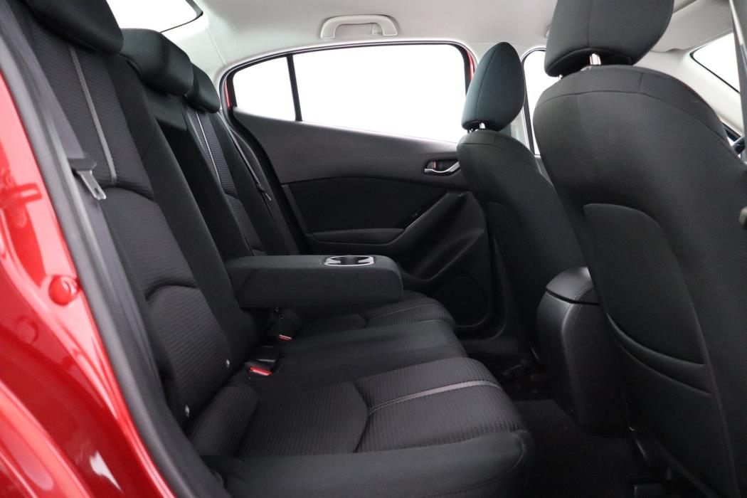 MAZDA Mazda3 2018
