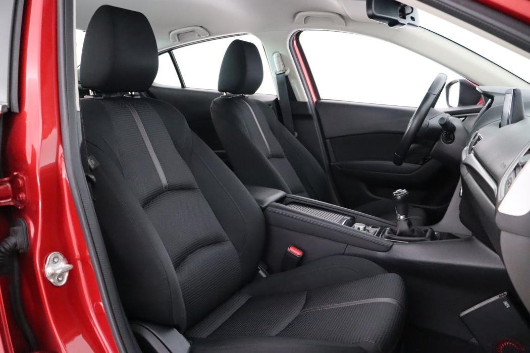 MAZDA Mazda3 2018