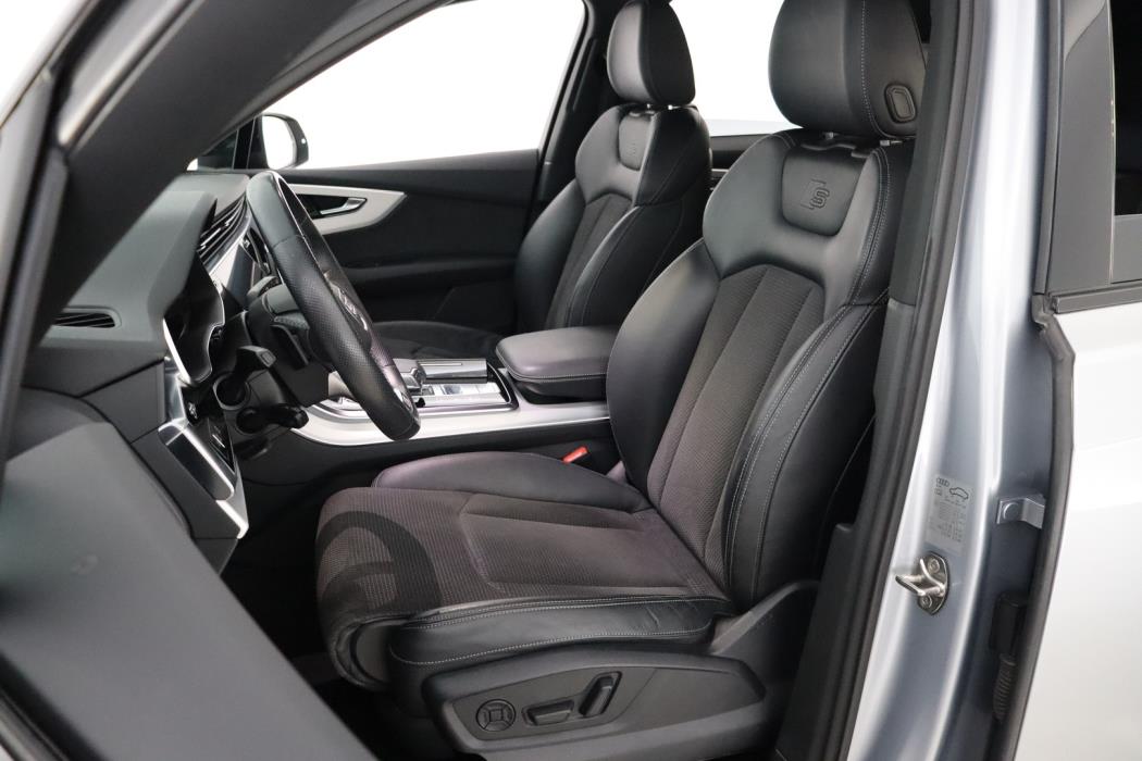 AUDI Q7 2020