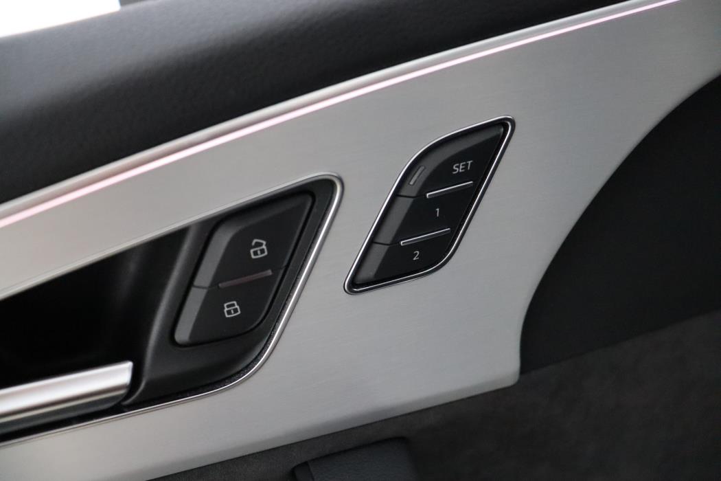 AUDI Q7 2020