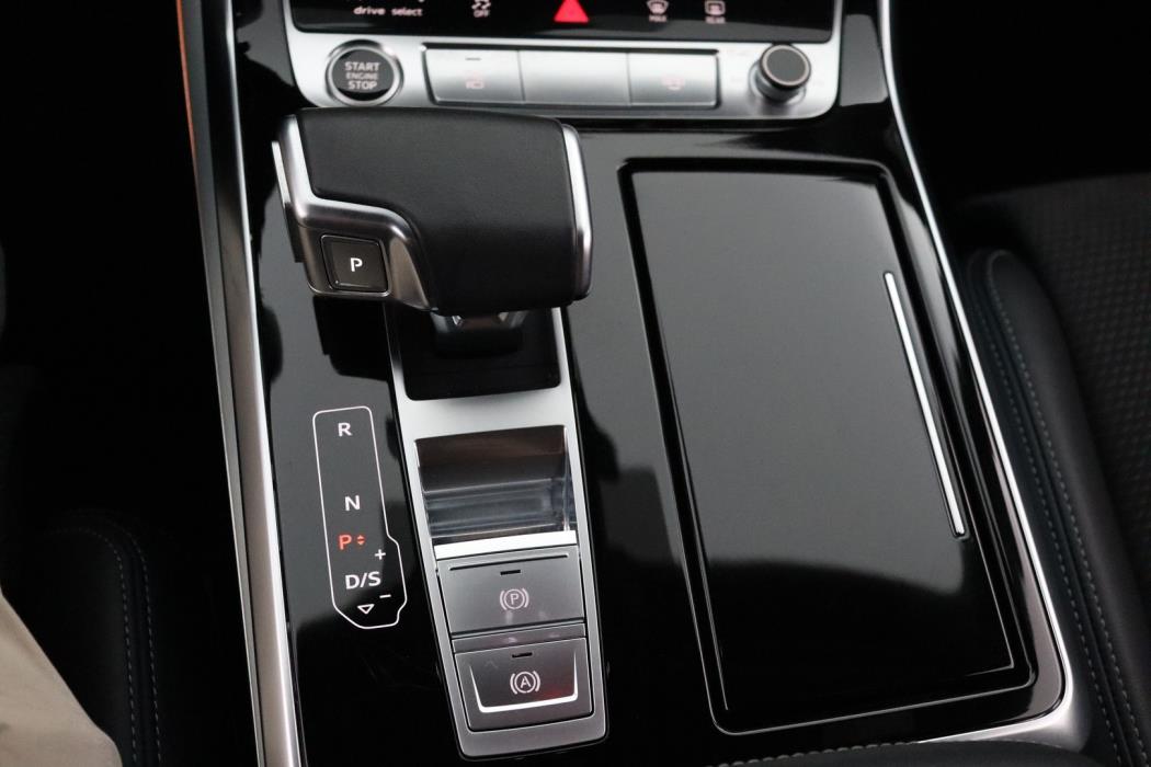 AUDI Q7 2020