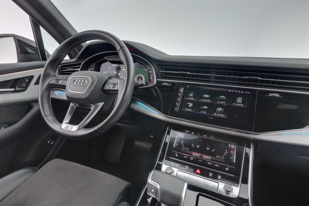 AUDI Q7 2020