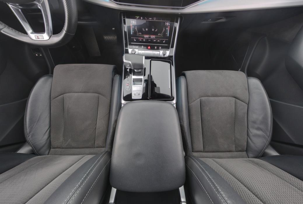 AUDI Q7 2020