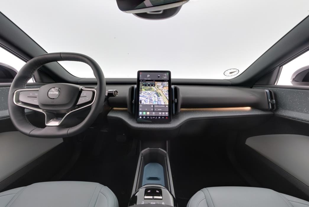VOLVO EX30 2024