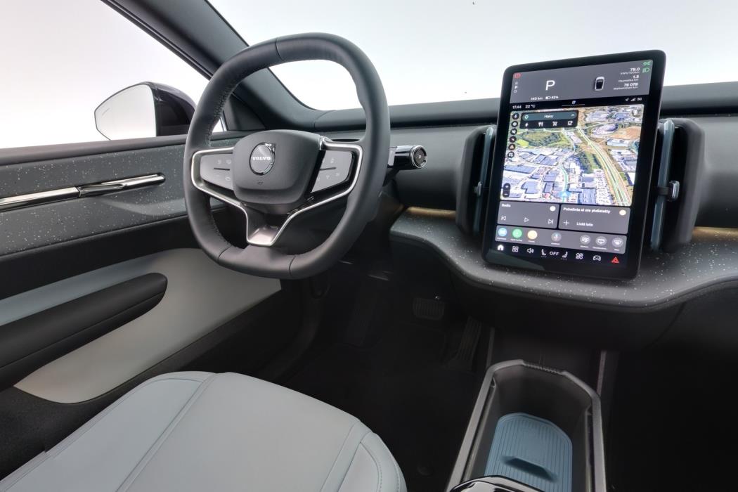 VOLVO EX30 2024