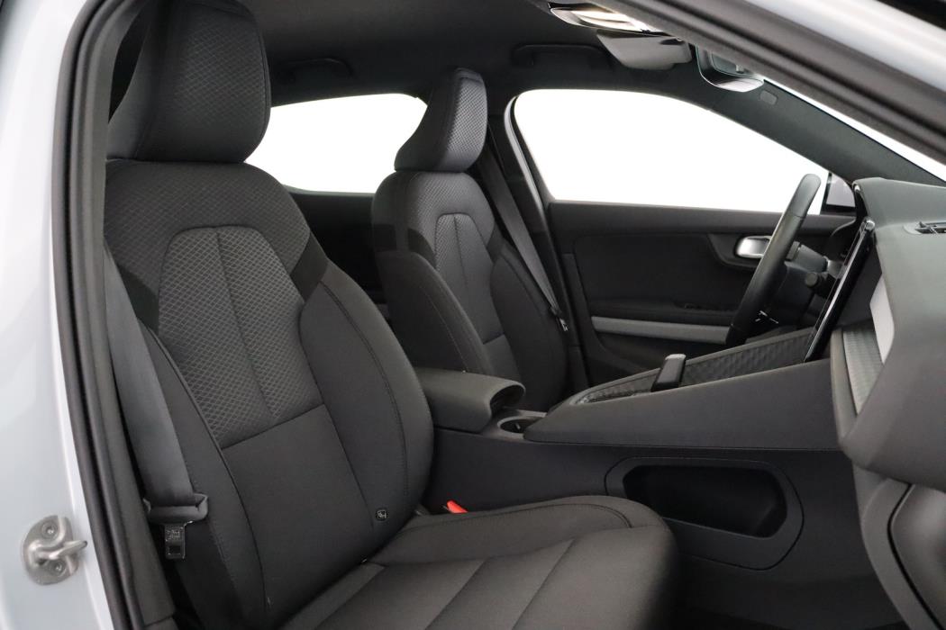 POLESTAR 2 2024