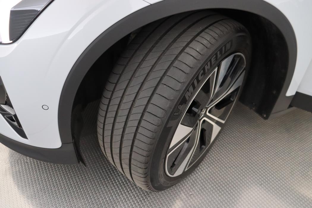 POLESTAR 2 2024