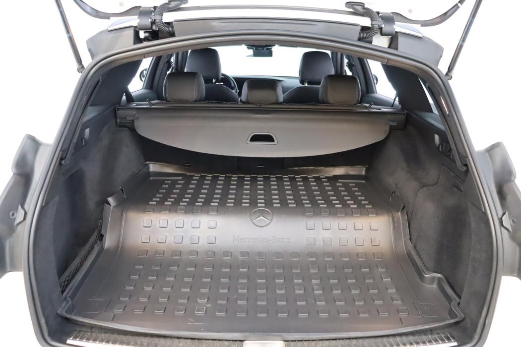 MERCEDES-BENZ E 2021