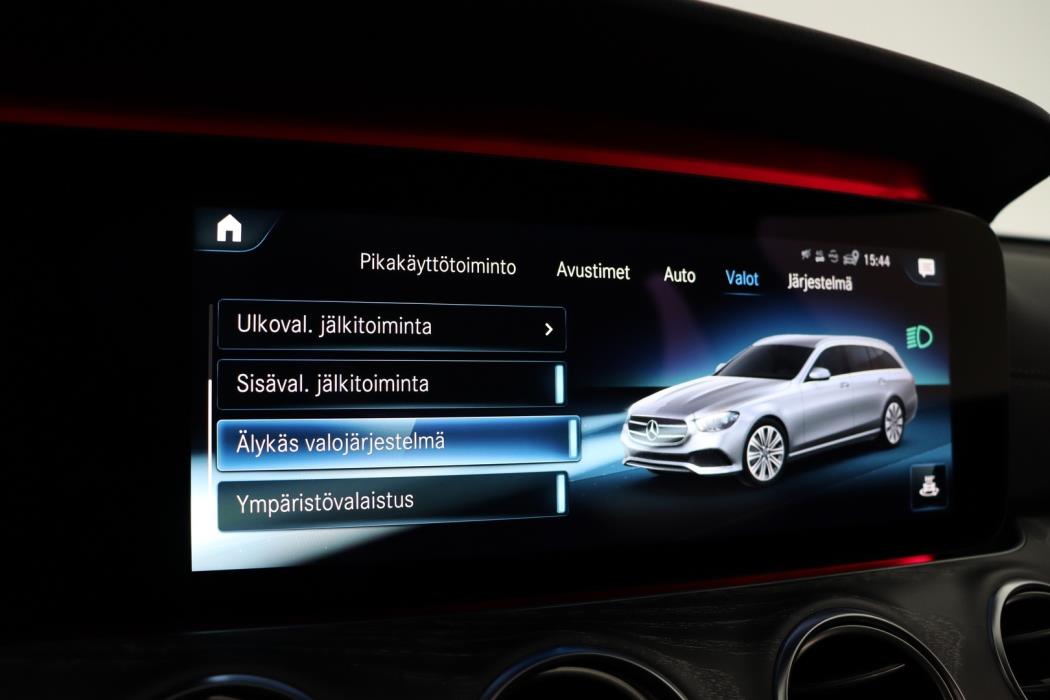 MERCEDES-BENZ E 2021