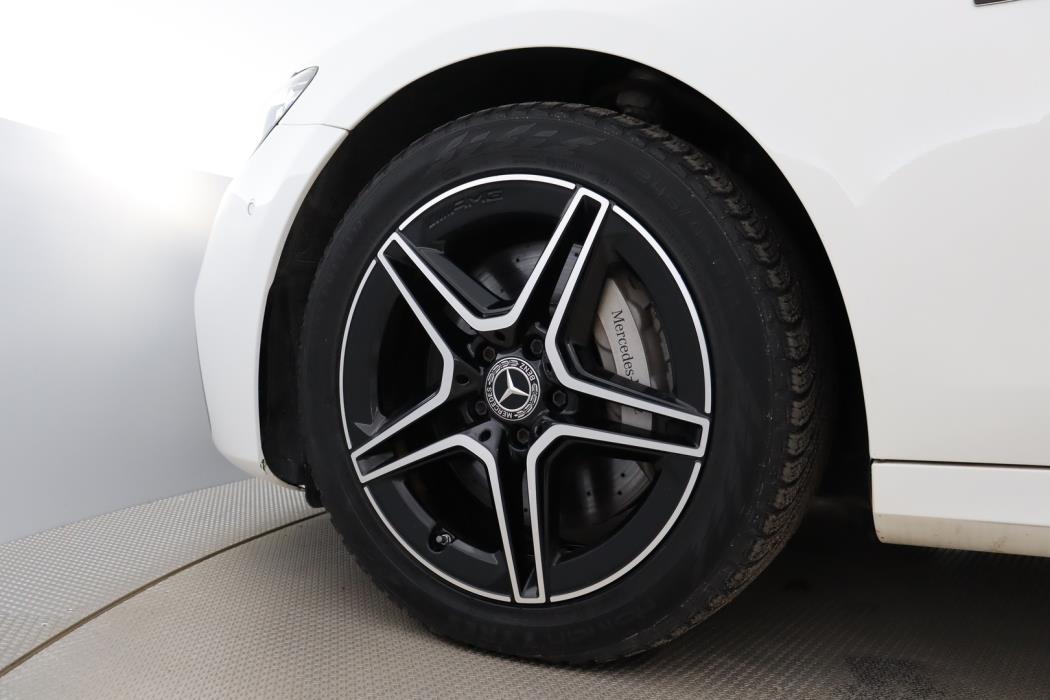 MERCEDES-BENZ E 2021