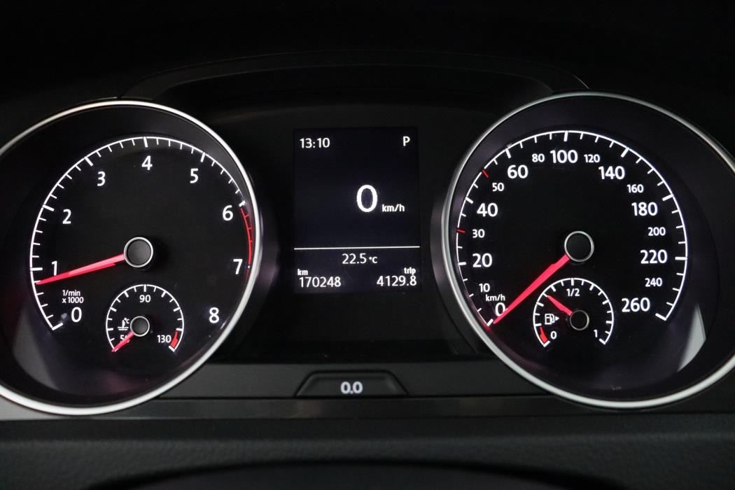 VOLKSWAGEN Golf 2018