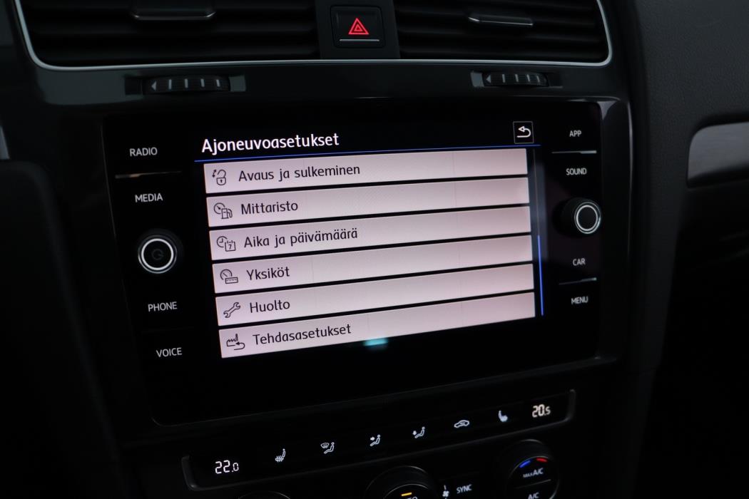 VOLKSWAGEN Golf 2018