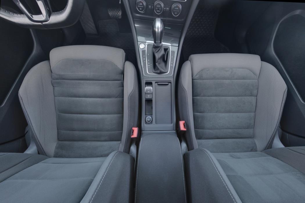 VOLKSWAGEN Golf 2018