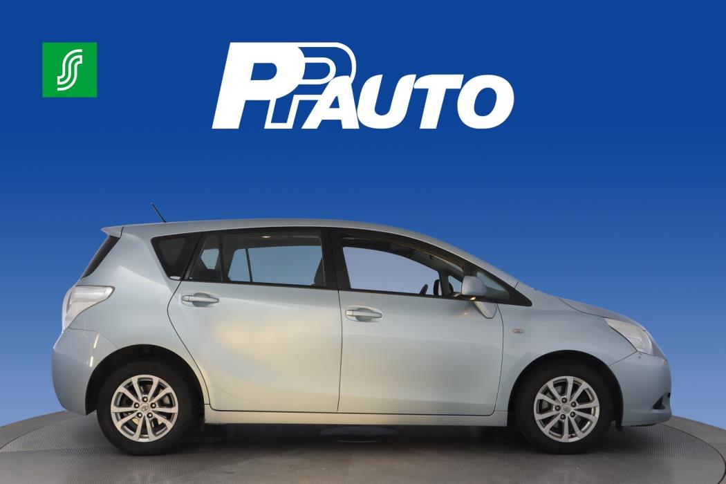 TOYOTA Verso 2011