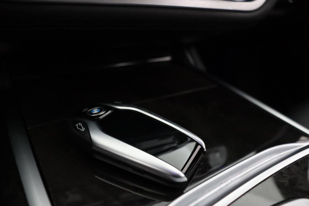 BMW 740 2019